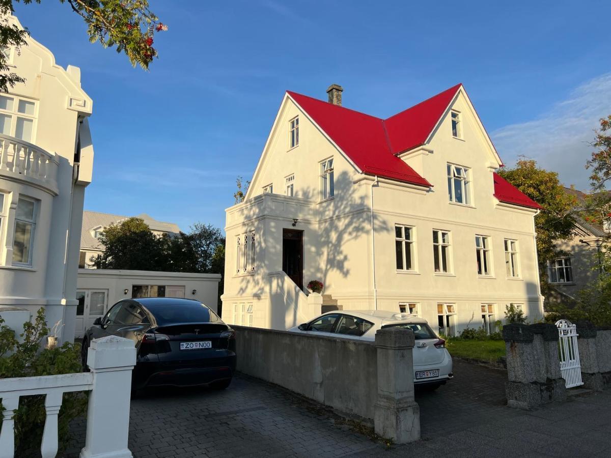 Reykjavik Urban Escape 2-Bedroom Haven With Private Entrance Exterior foto